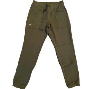 ALO YOGA OLIVE GREEN JOGGER